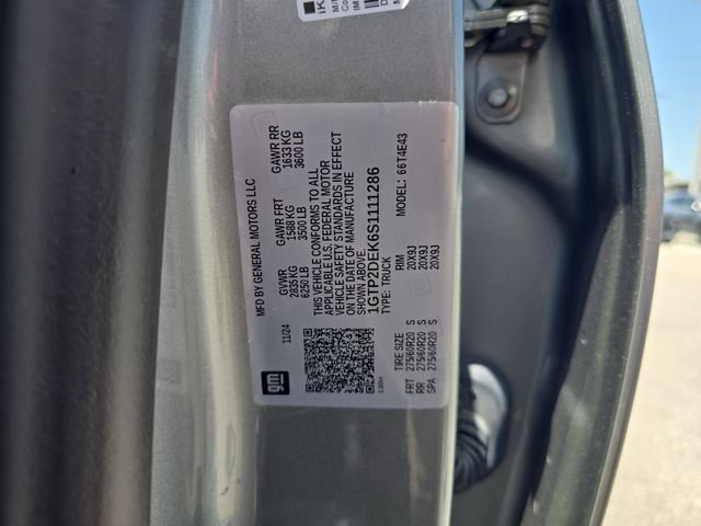 Certified 2025 GMC Canyon AT4 w/ Nightfall Edition AWD/4WD image 33