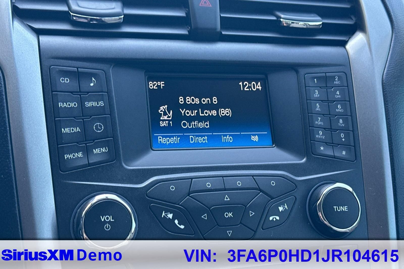 Used 2018 Ford Fusion SE FWD image 25