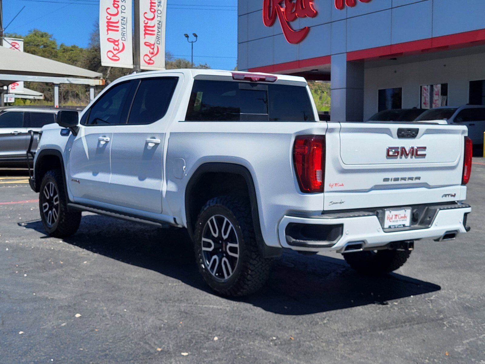 Used 2023 GMC Sierra 1500 AT4 w/ AT4 Premium Package image 6