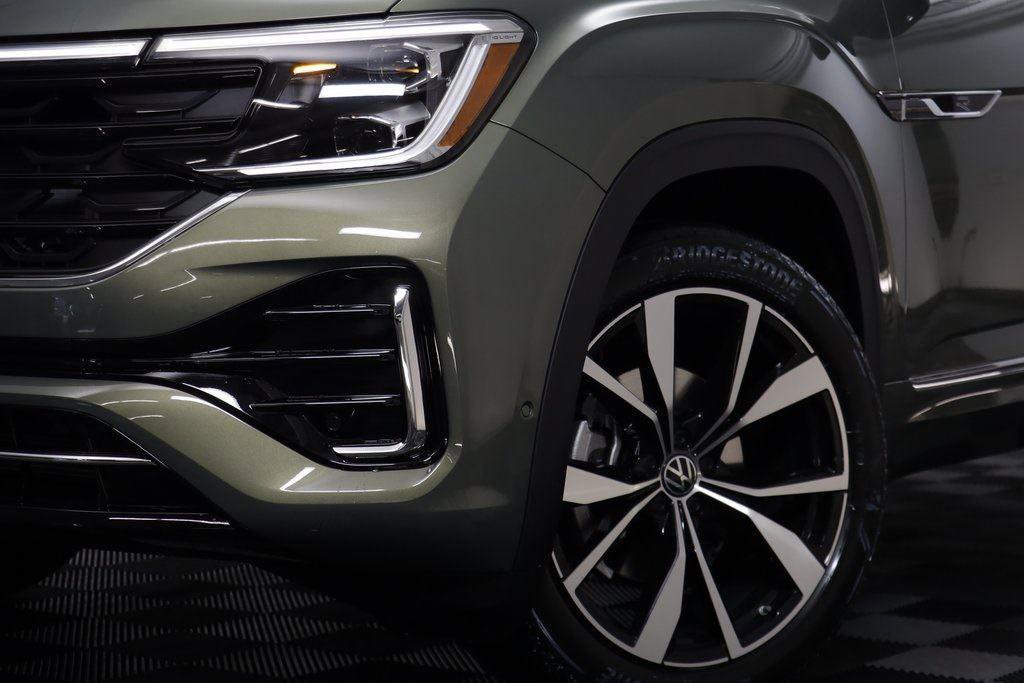 New 2026 Volkswagen Atlas SEL Premium R-Line image 3