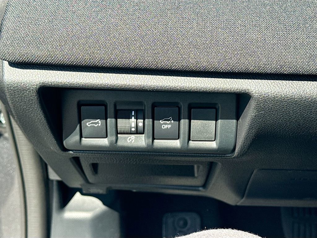Certified 2025 Subaru Outback Premium AWD/4WD image 6