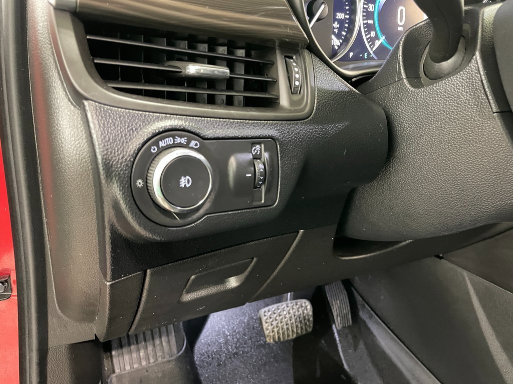 Certified 2019 Buick Envision Premium w/ LPO, Cargo Package image 30