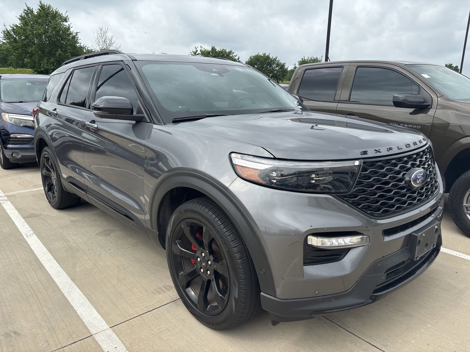 Used 2021 Ford Explorer ST w/ Equipment Group 401A AWD/4WD image 3