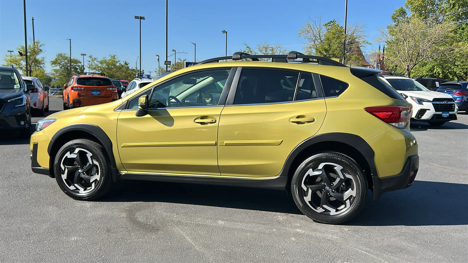 Certified 2022 Subaru Crosstrek 2.5i Limited w/ Moonroof Package 2 AWD/4WD image 9