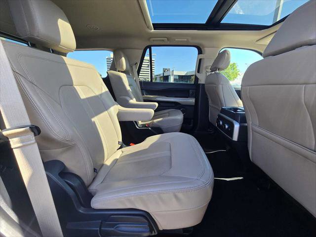 Used 2024 Ford Expedition Limited RWD image 14