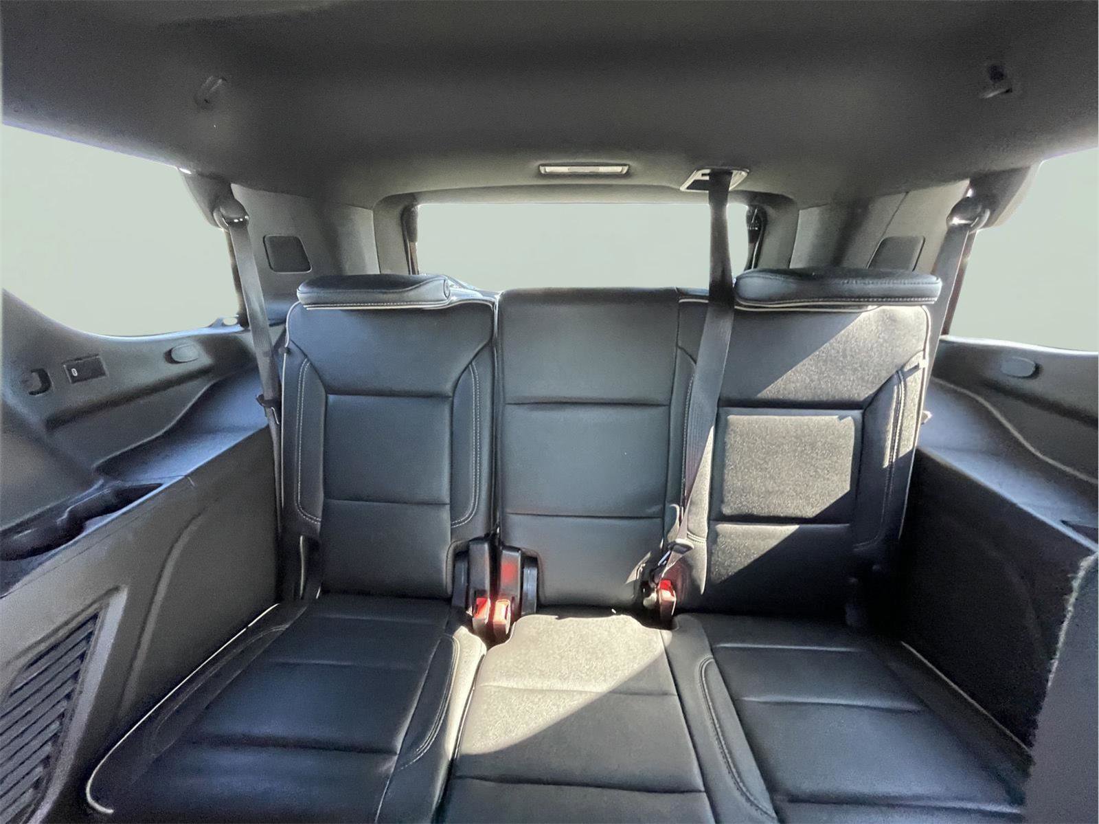 Used 2023 Chevrolet Tahoe Premier AWD/4WD image 17