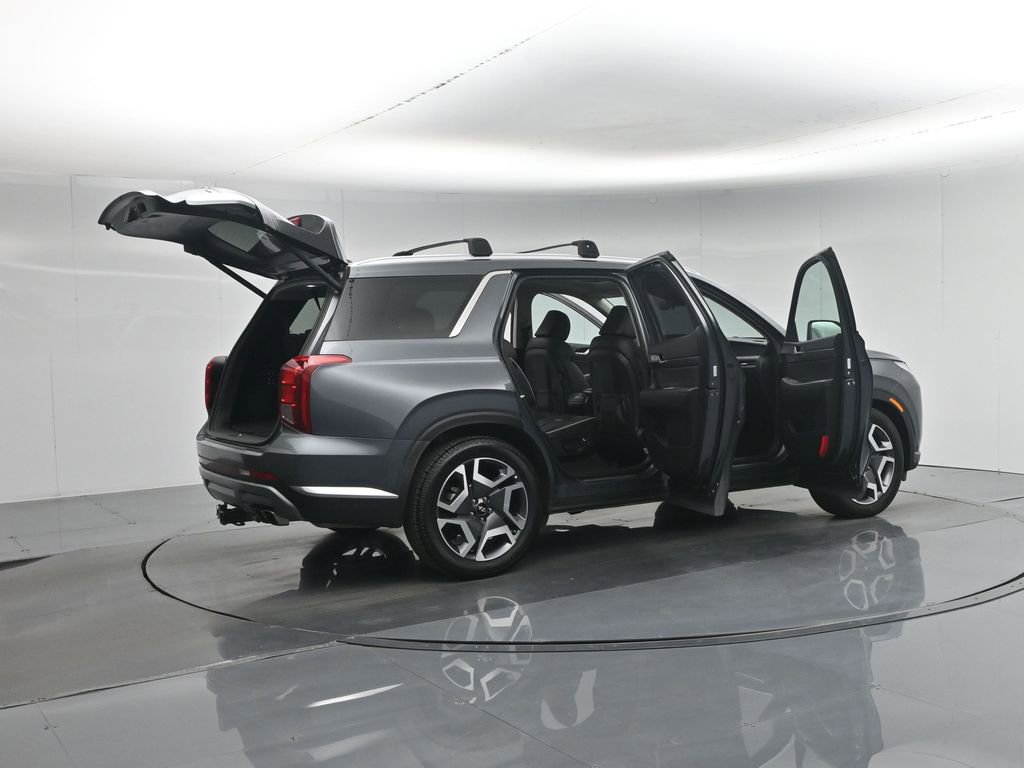 Used 2023 Hyundai Palisade Limited w/ Cargo Package AWD/4WD image 6