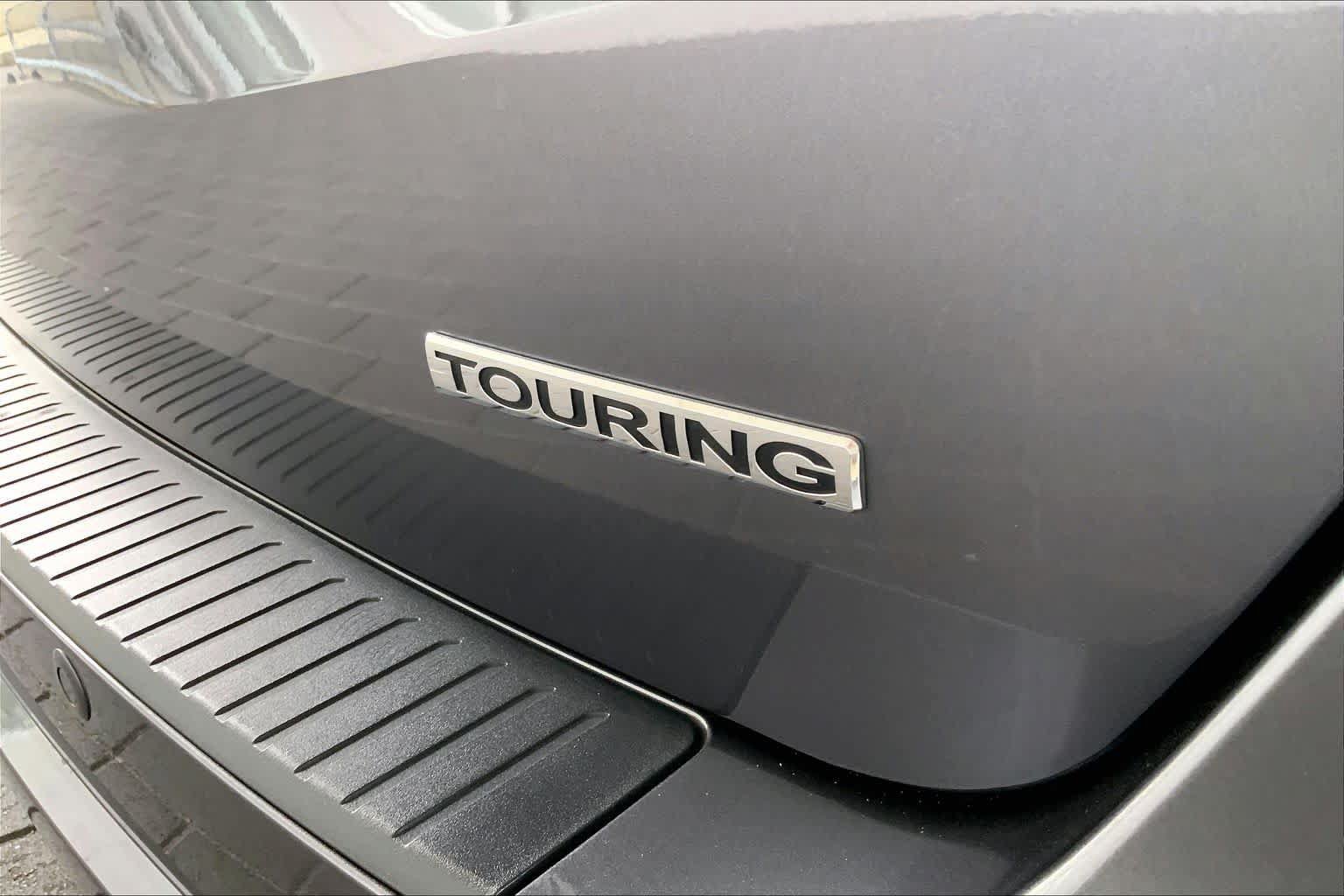 Used 2025 Honda Odyssey Touring image 10