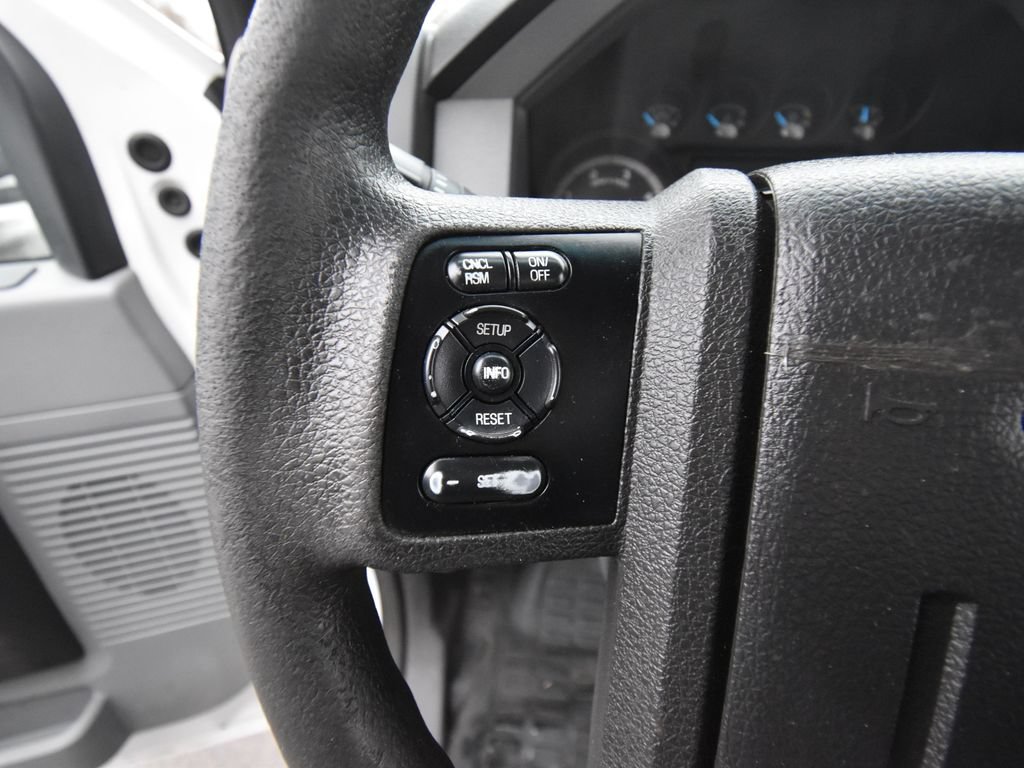 Used 2016 Ford F550 4x4 Regular Cab Super Duty image 27