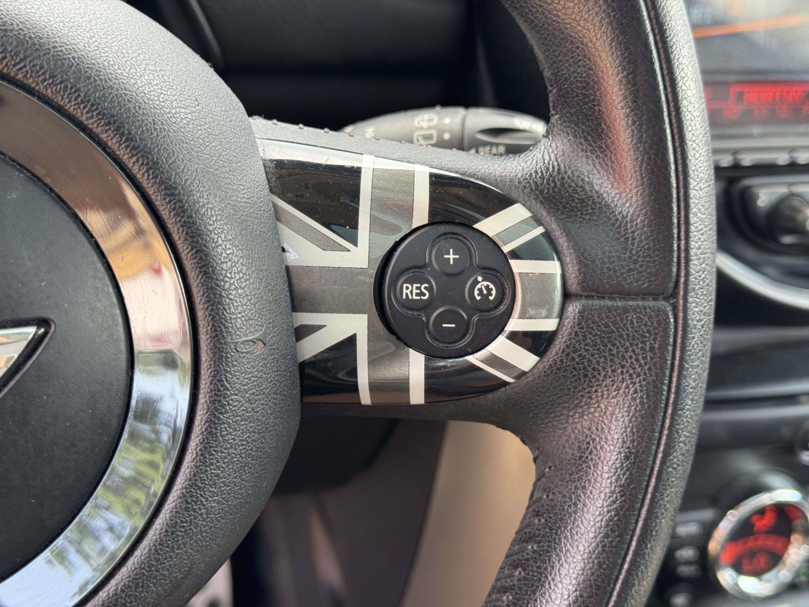 Used 2015 MINI Cooper Paceman FWD image 17