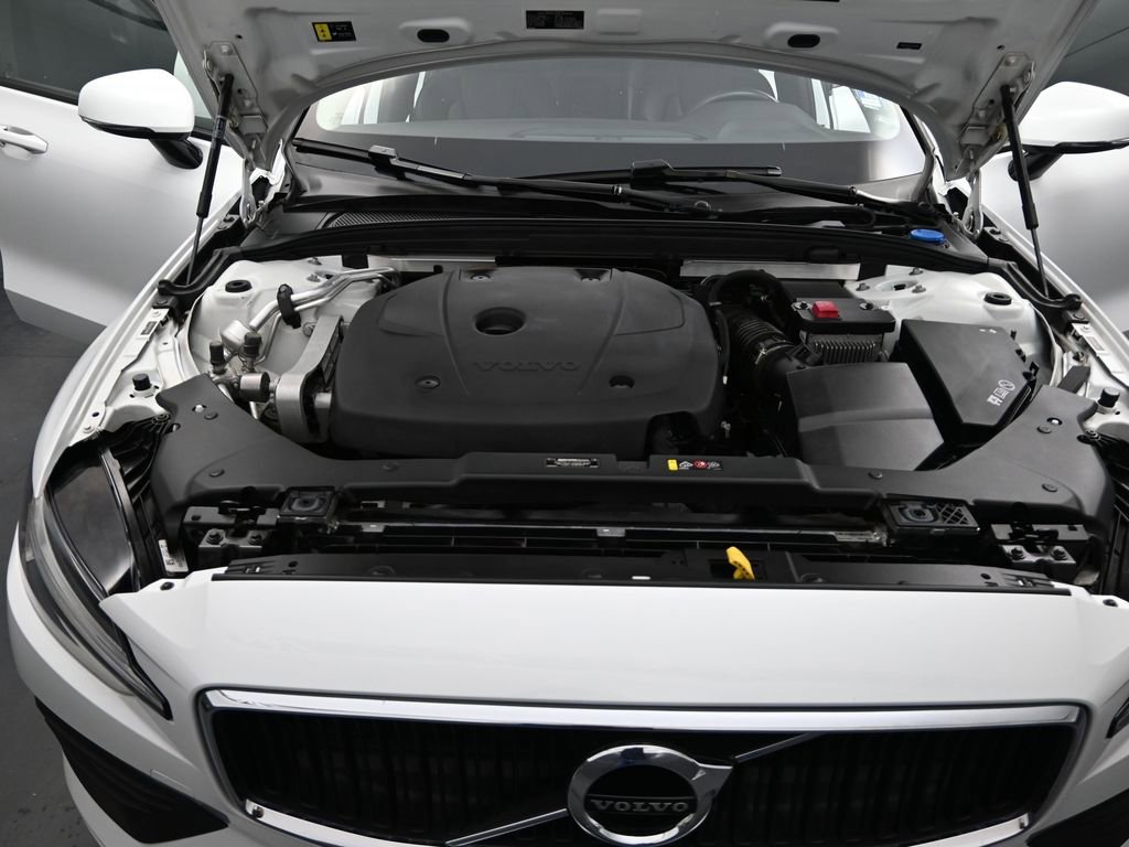 Used 2020 Volvo S60 T6 Momentum w/ Protection Package Premier image 19
