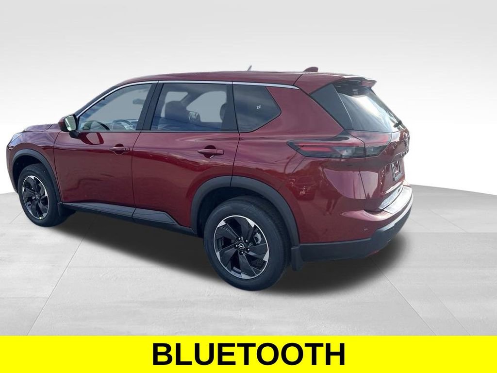 Certified 2025 Nissan Rogue SV image 3