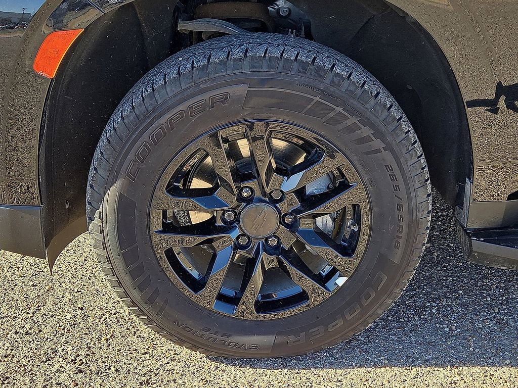 Used 2023 Chevrolet Suburban LT image 11