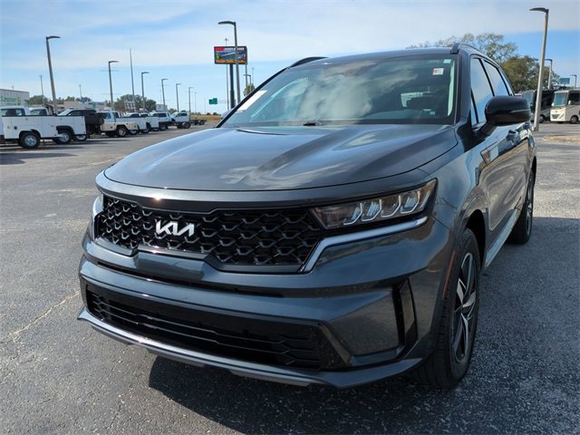Used 2023 Kia Sorento S image 9