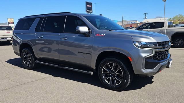 Used 2022 Chevrolet Suburban Z71 w/ Luxury Package AWD/4WD image 2