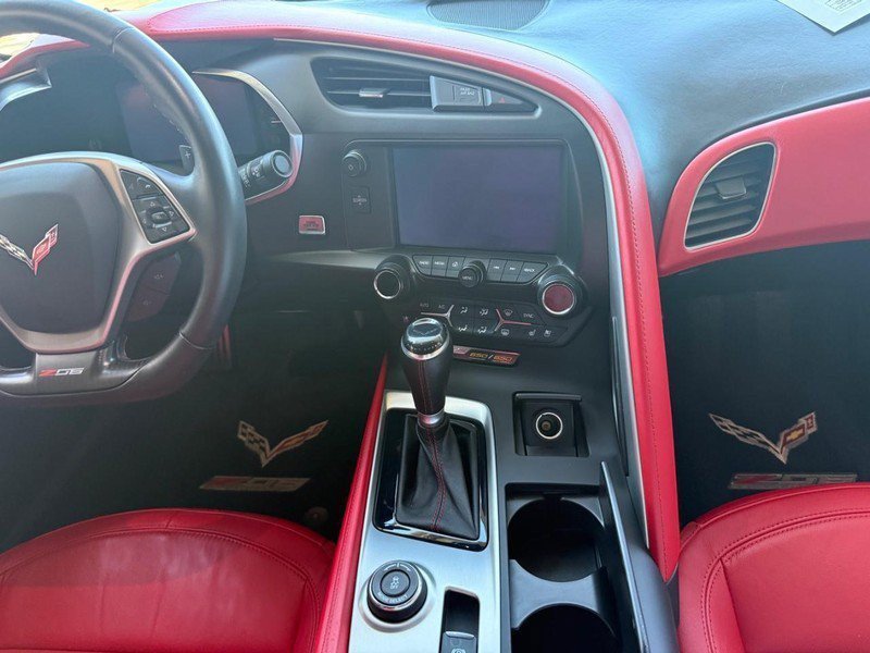 Used 2016 Chevrolet Corvette Z06 w/ 3LZ Preferred Equipment Group RWD image 9