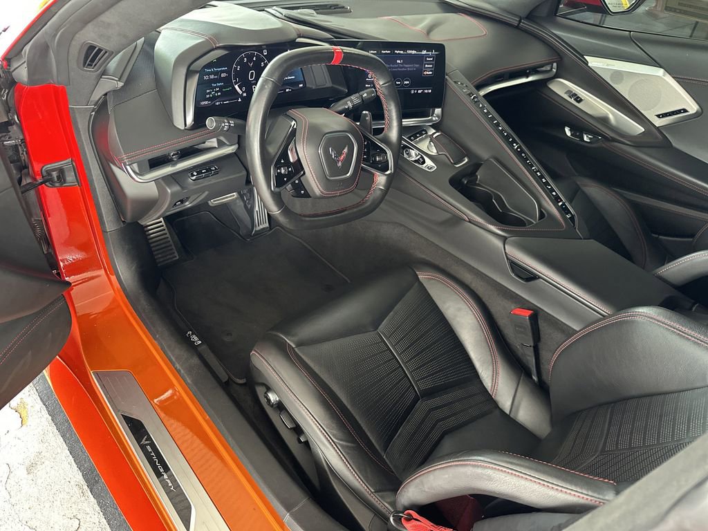 Used 2021 Chevrolet Corvette Stingray Premium Conv w/ Z51 Performance Package RWD image 13