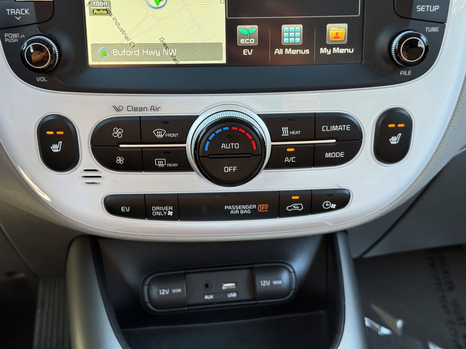 Used 2016 Kia Soul EV FWD image 26