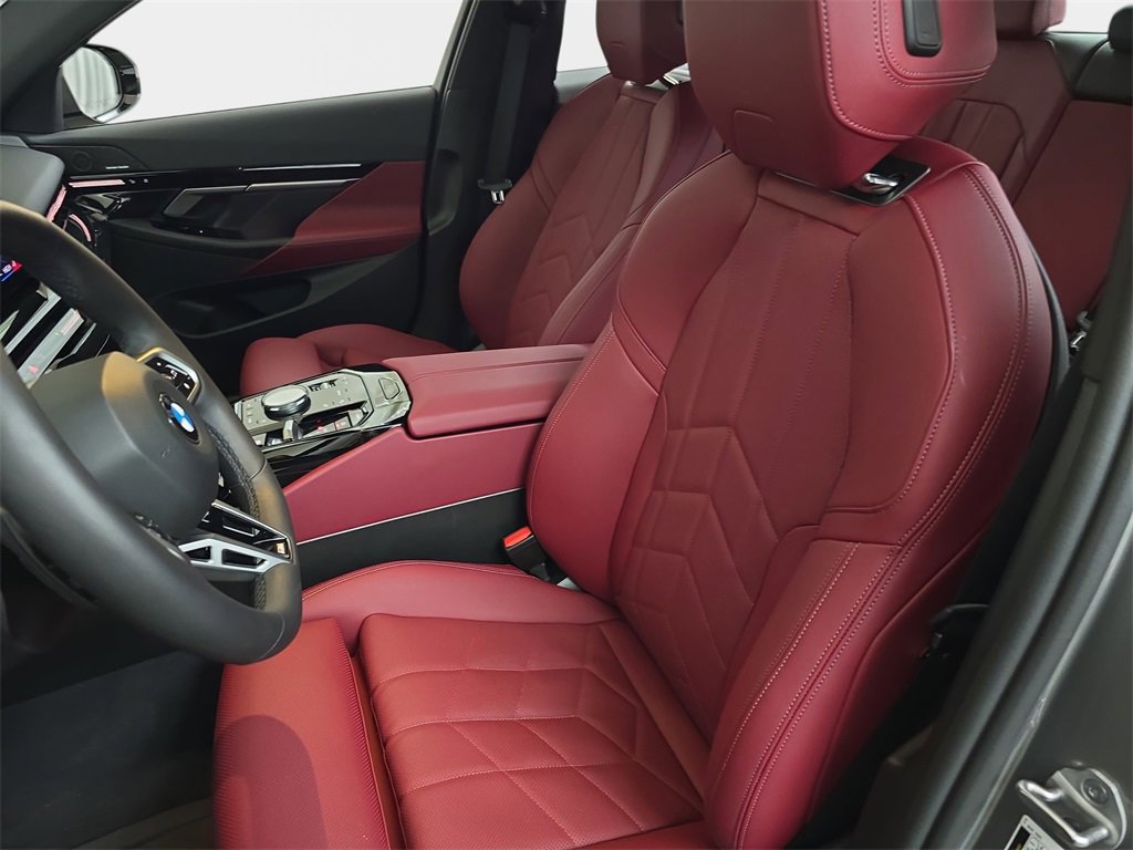 Used 2026 BMW 530i xDrive w/ M Sport Package image 18