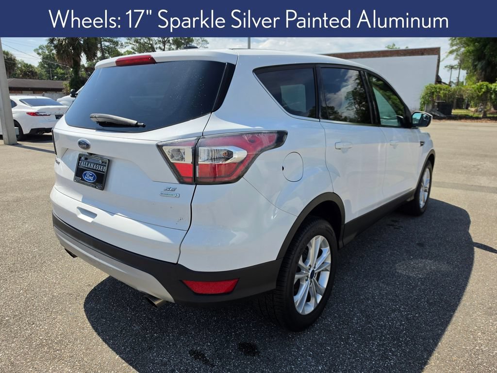 Used 2017 Ford Escape SE FWD image 3