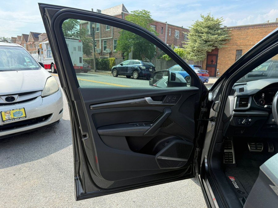 Used 2018 Audi SQ5 Prestige w/ Prestige Package AWD/4WD image 21