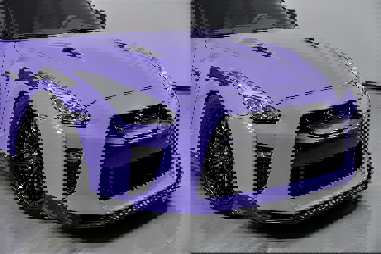 Used 2020 Nissan GT-R Premium image 3