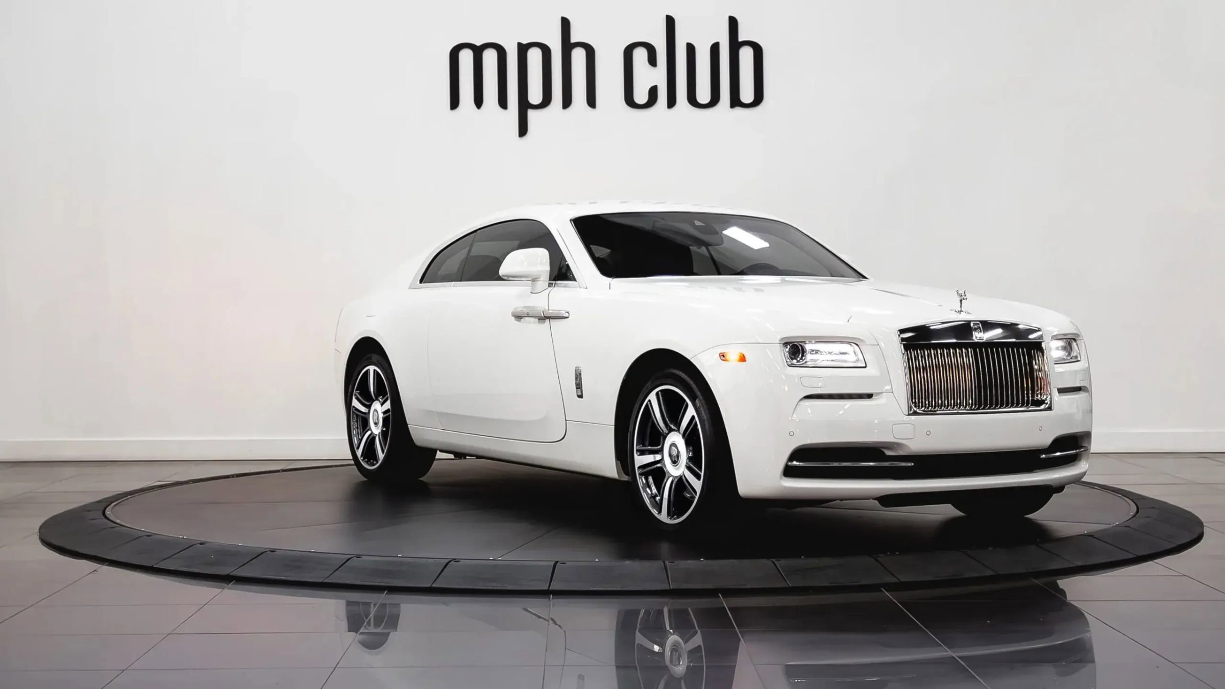 Used 2015 Rolls-Royce Wraith RWD image 8
