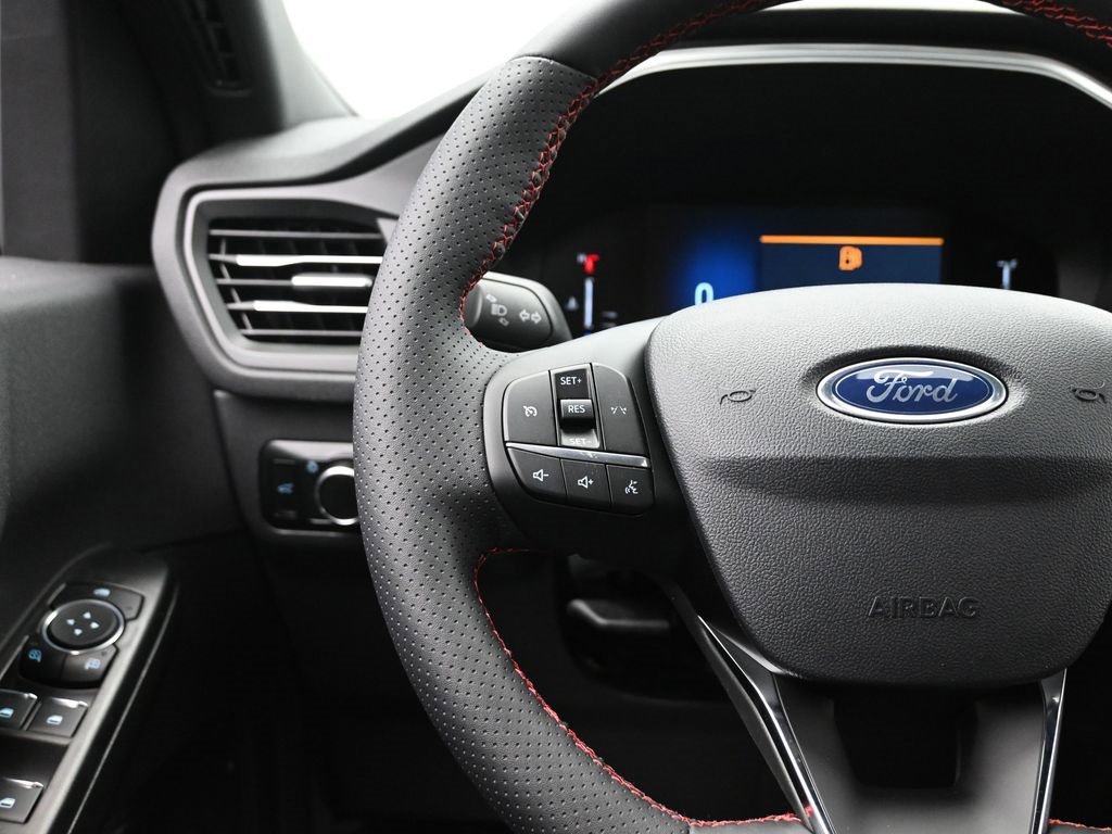 Used 2024 Ford Escape ST-Line image 46