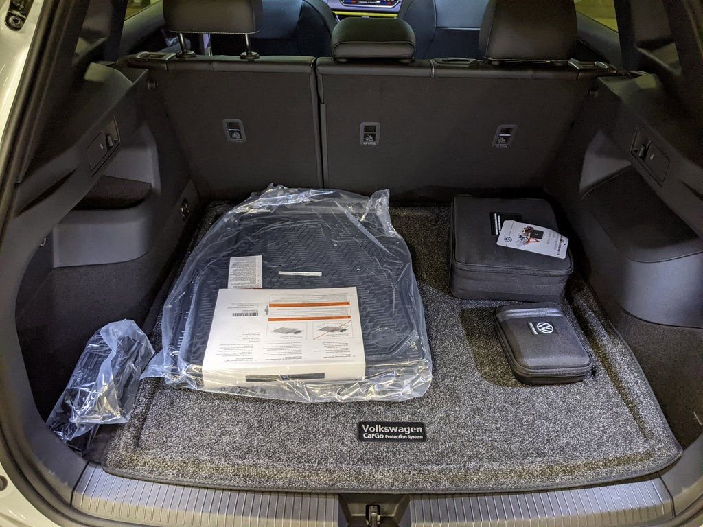 New 2026 Volkswagen Tiguan SE R-Line AWD/4WD image 25