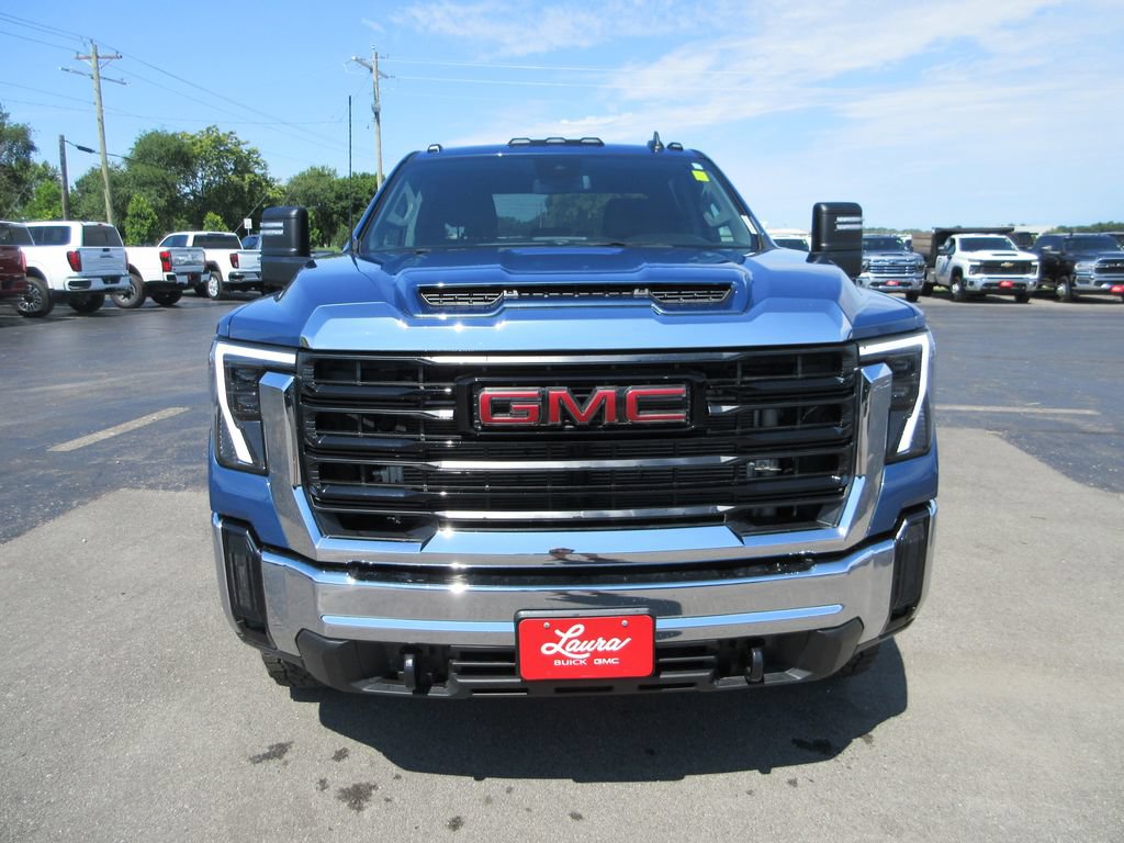 Certified 2025 GMC Sierra 3500 Pro w/ Convenience Package AWD/4WD image 12
