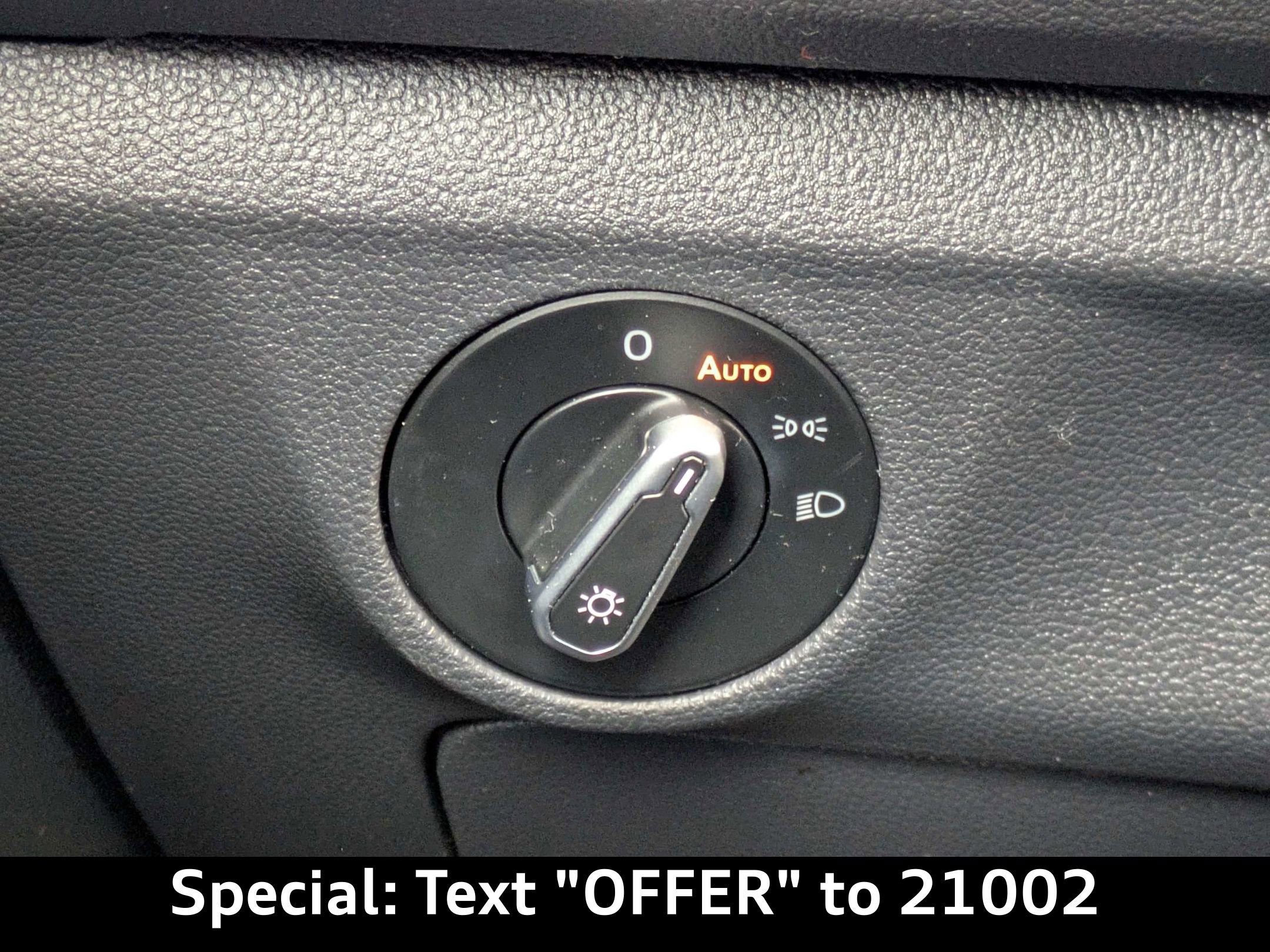 Used 2024 Volkswagen Jetta Sport image 23