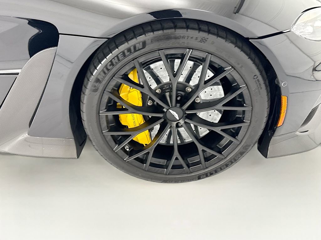 Used 2023 Aston Martin V12 Vantage image 29