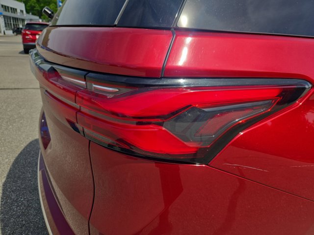 Certified 2023 Chevrolet Traverse High Country AWD/4WD image 16