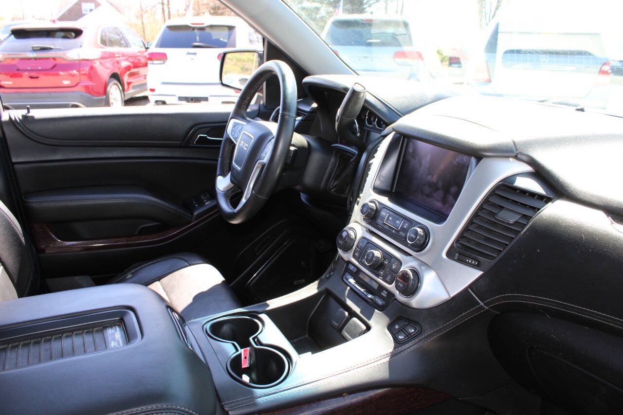 Used 2015 GMC Yukon XL SLT w/ Open Road Package AWD/4WD image 12