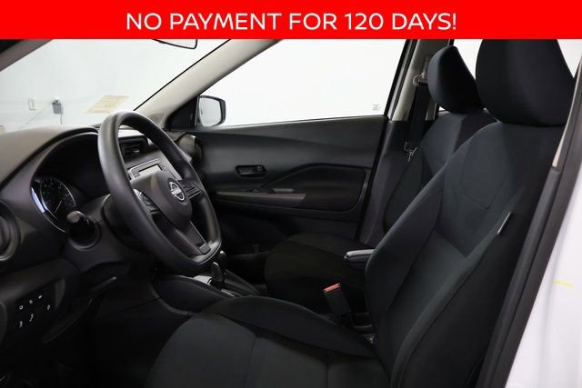 New 2025 Nissan Kicks Play S image 11