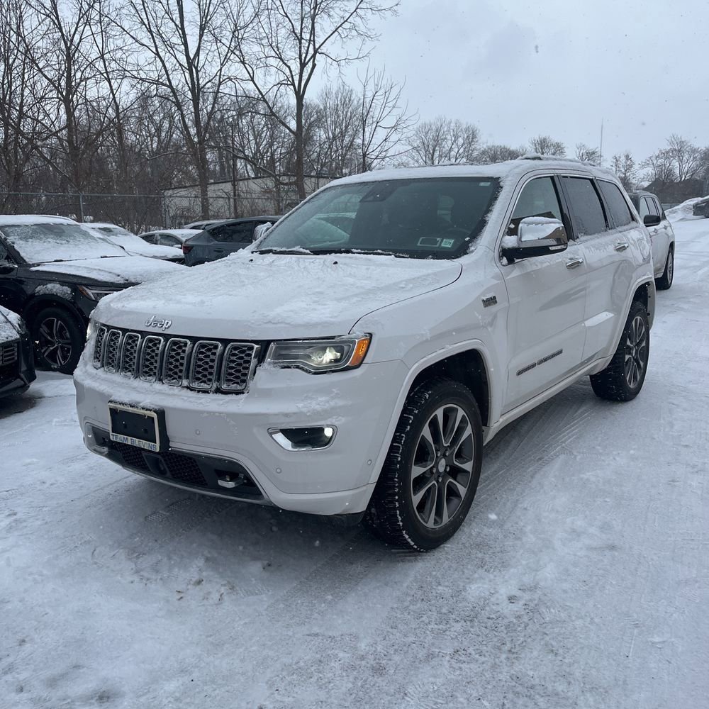 Used 2018 Jeep Grand Cherokee Overland image 2