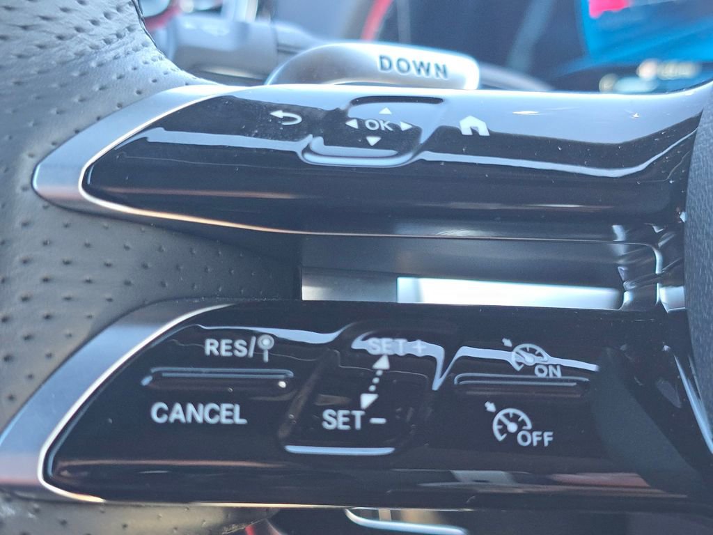 New 2025 Mercedes-Benz GLB 35 AMG 4MATIC image 35