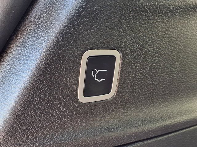 Used 2025 Chrysler Pacifica Select FWD image 27