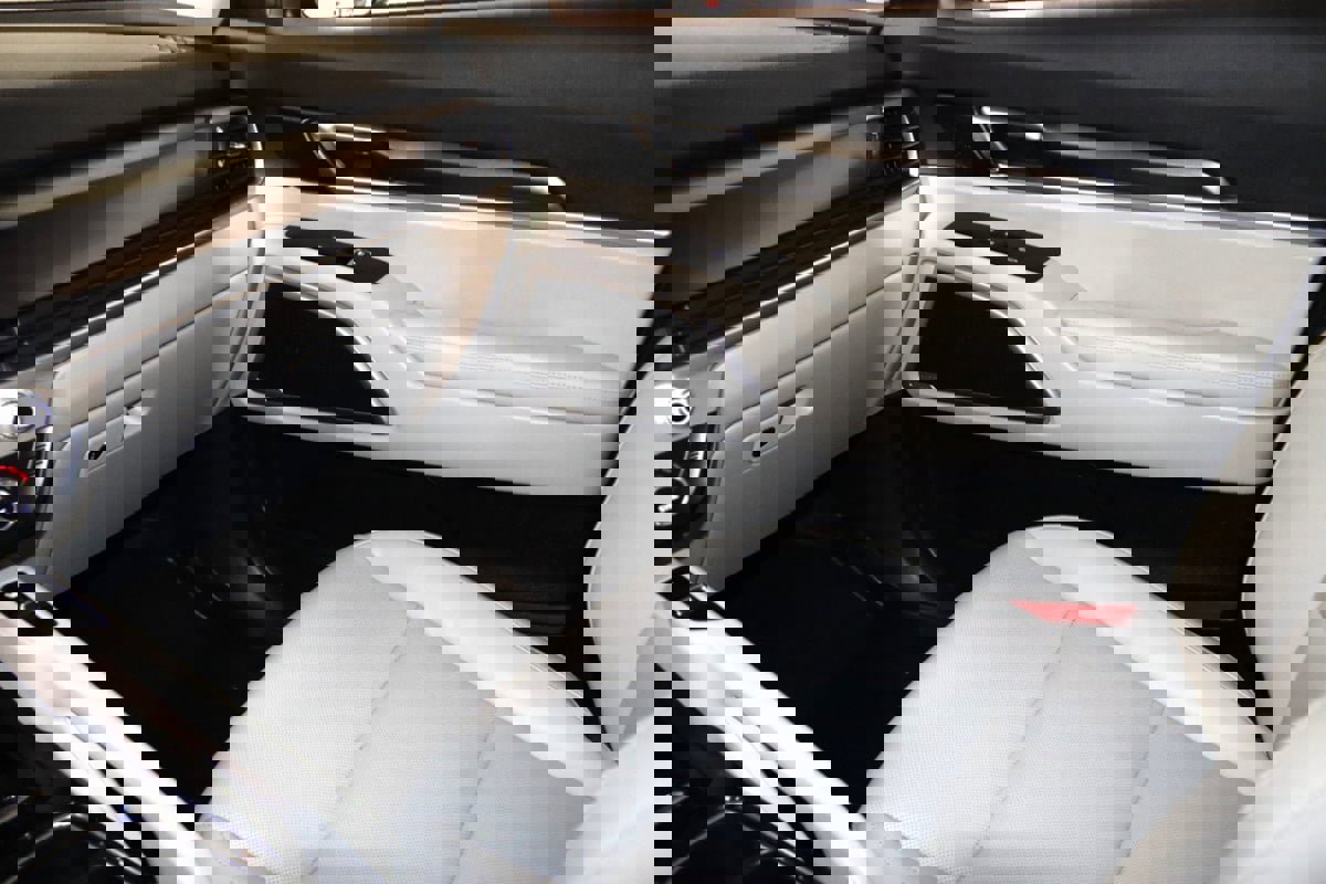 Used 2023 Kia Telluride S image 48