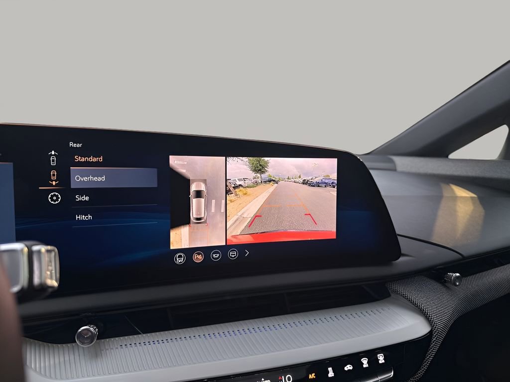 Certified 2025 Cadillac Optiq Sport 2 image 38