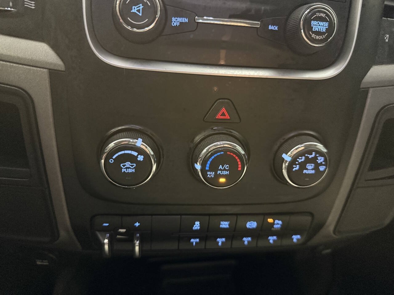 Used 2017 RAM 2500 Tradesman w/ Chrome Appearance Group AWD/4WD image 16