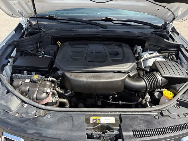 Used 2019 Jeep Grand Cherokee Laredo AWD/4WD image 41