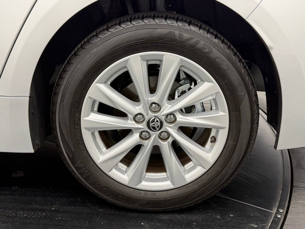 Certified 2026 Toyota Corolla LE w/ LE Premium Package FWD image 16