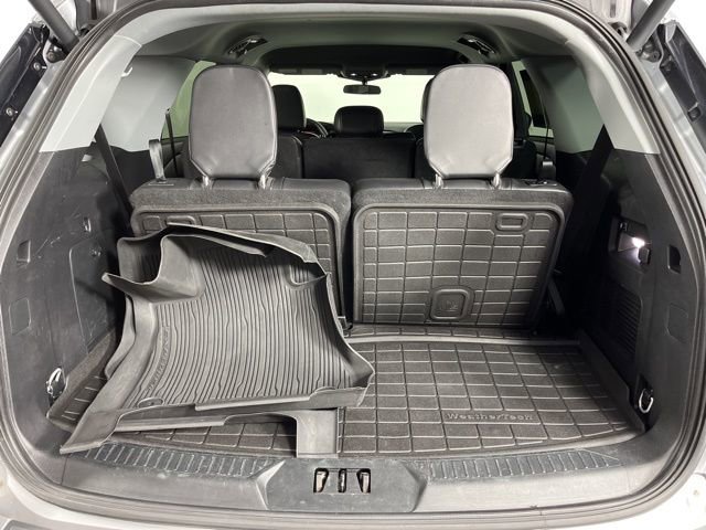 Used 2023 Ford Explorer XLT w/ Equipment Group 202A image 46