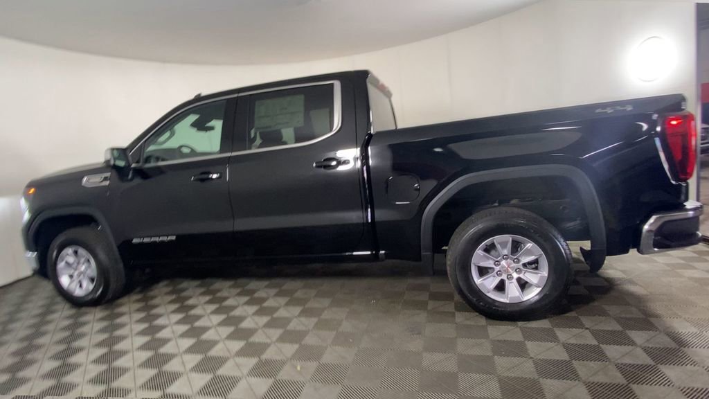 New 2026 GMC Sierra 1500 SLE image 7