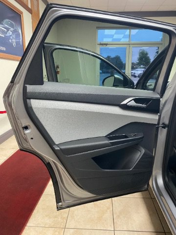 Used 2023 Volkswagen Taos SE AWD/4WD image 10