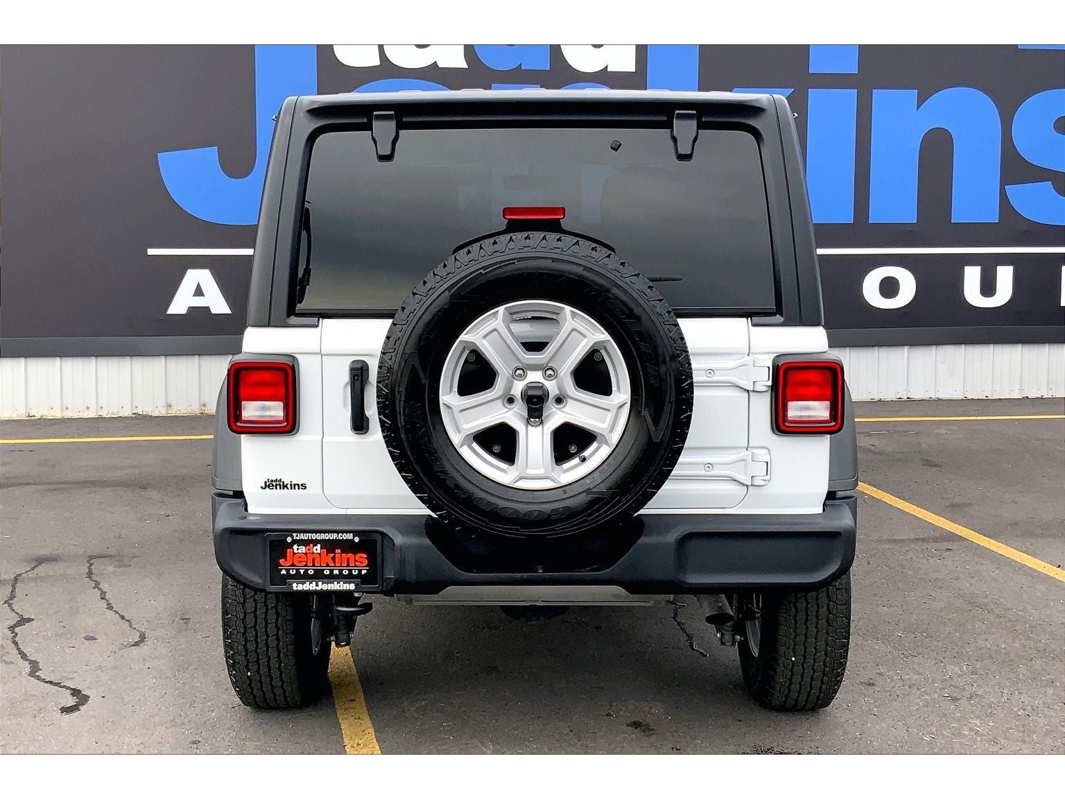 Used 2022 Jeep Wrangler Unlimited Sport AWD/4WD image 4