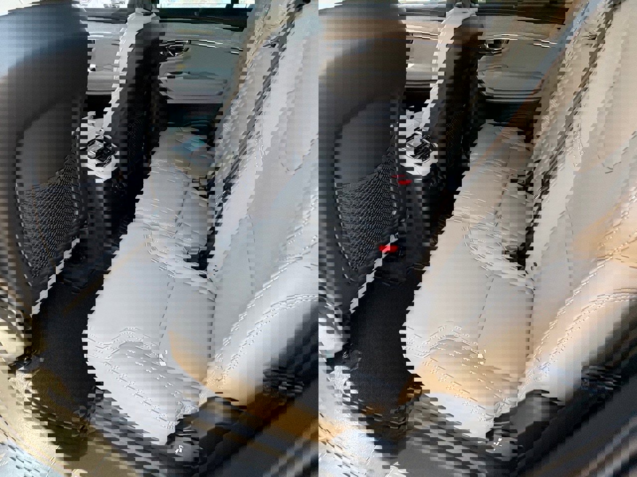 New 2026 Volvo XC90 T8 Ultra image 21