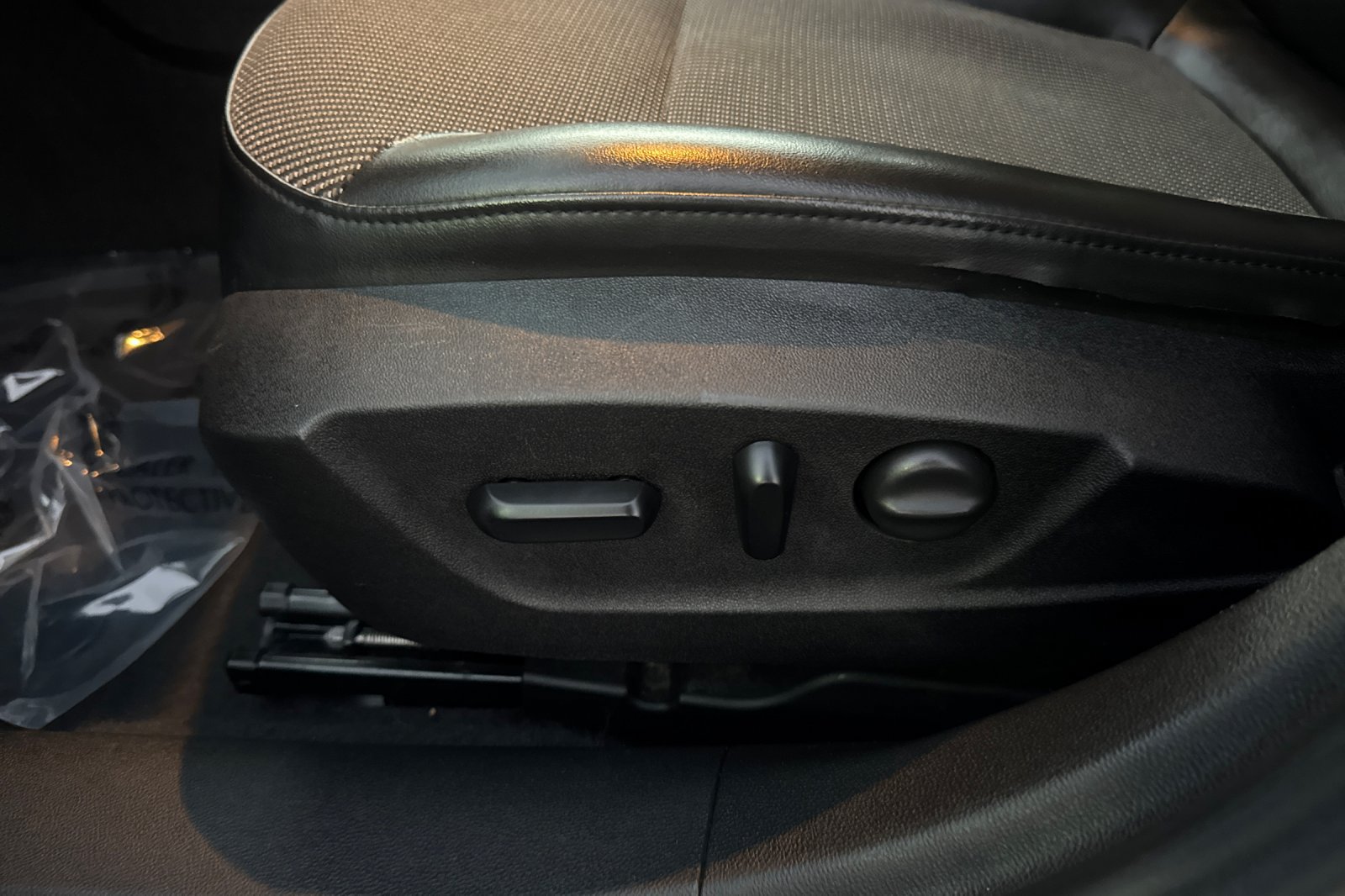 Used 2016 Chevrolet Malibu LT w/ Power Convenience Package FWD image 14