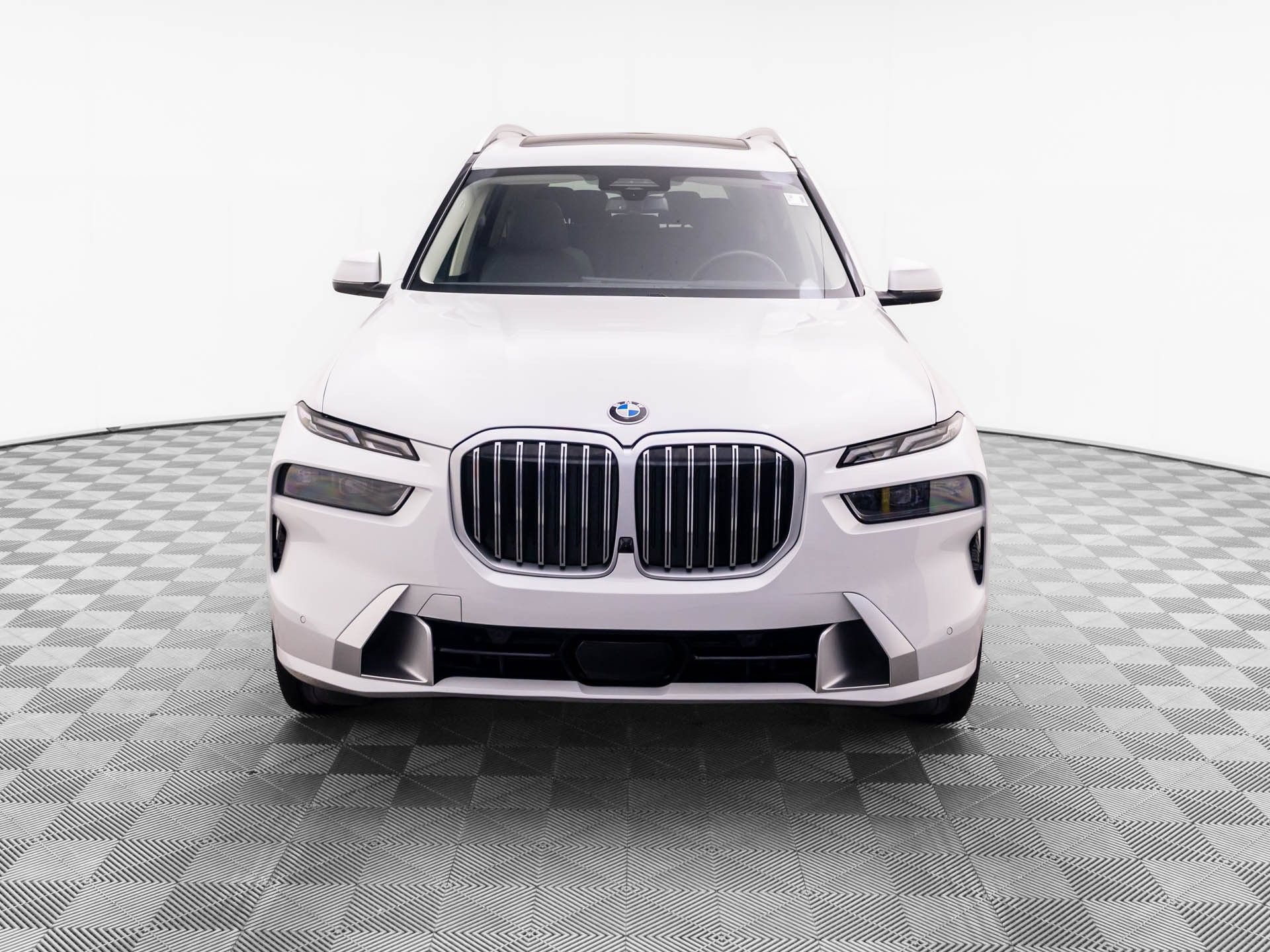 Certified 2026 BMW X7 xDrive40i AWD/4WD image 7